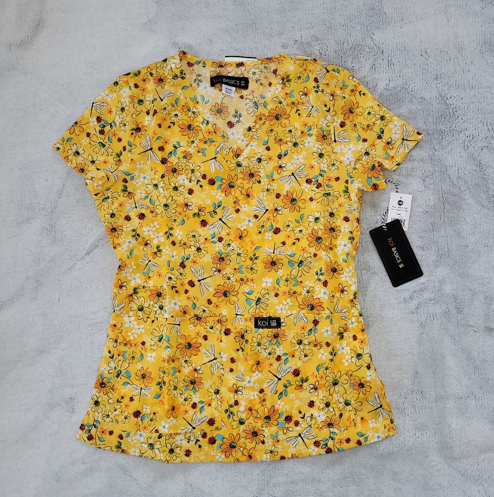 Koi Basics Womens Size XXS Short Sleeve V Neck Scrub Top Dragonfly Daisy Yellow